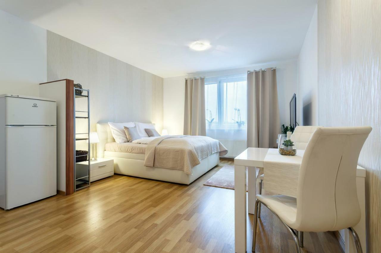 Golden Apartments Rezidence Nová Karolina Ostrava Exterior foto